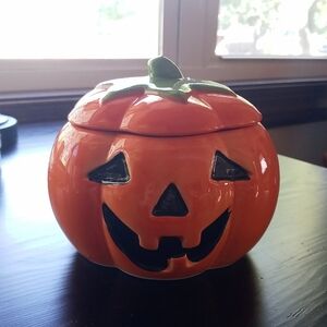 LAST CHANCE Ceramic Pumpkin
